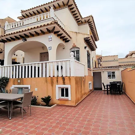 Belvilla By Oyo Lomas De Cabo Roig